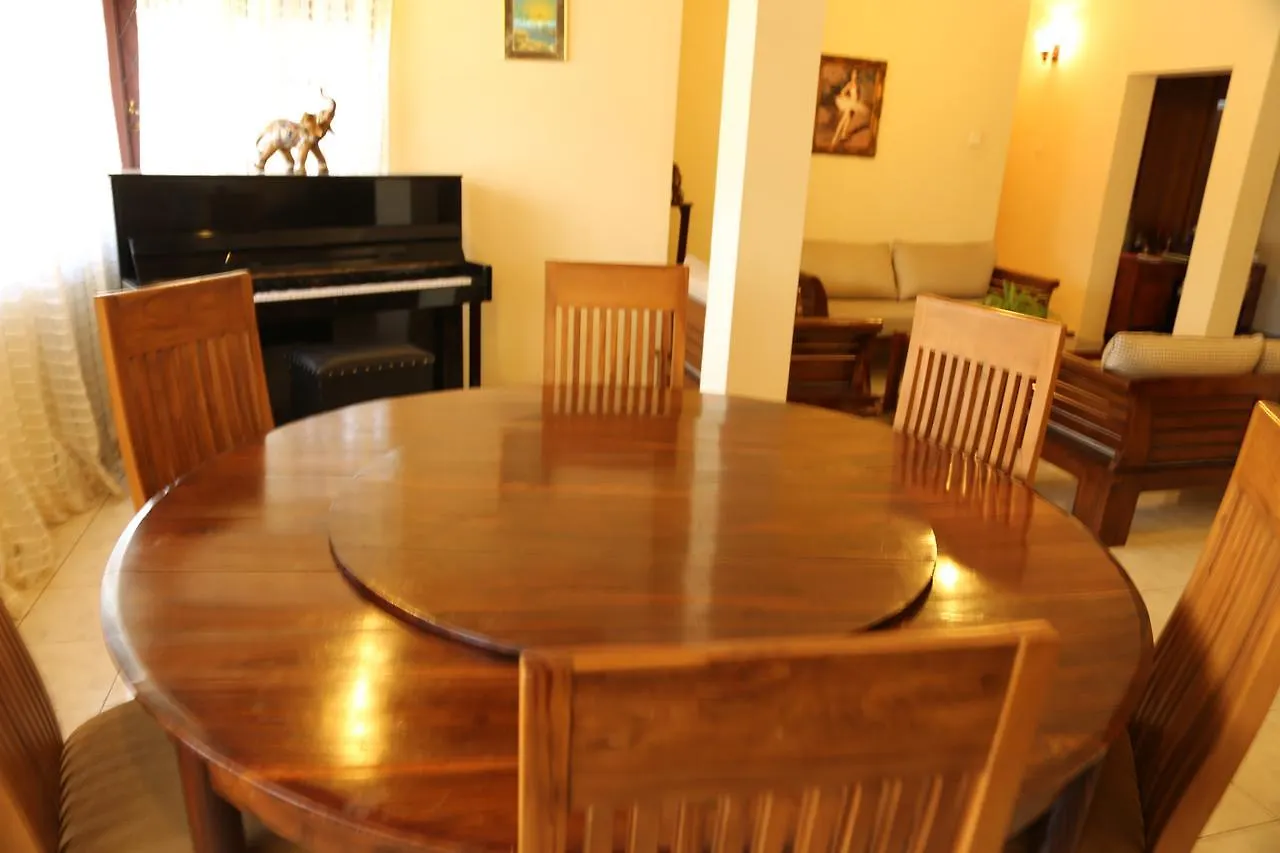 New Reverie Hill Bungalow Kandy