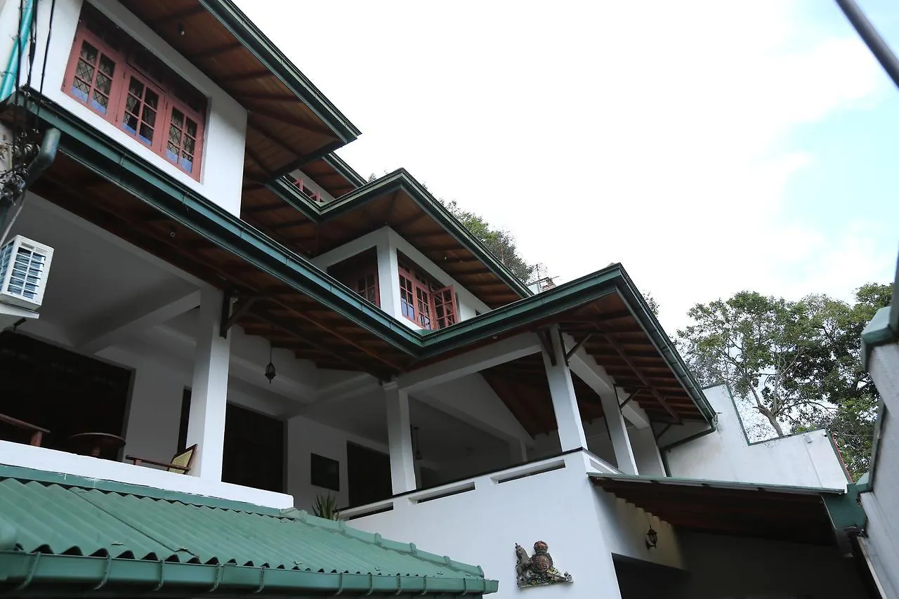New Reverie Hill Bungalow Kandy 3*,  Sri Lanka