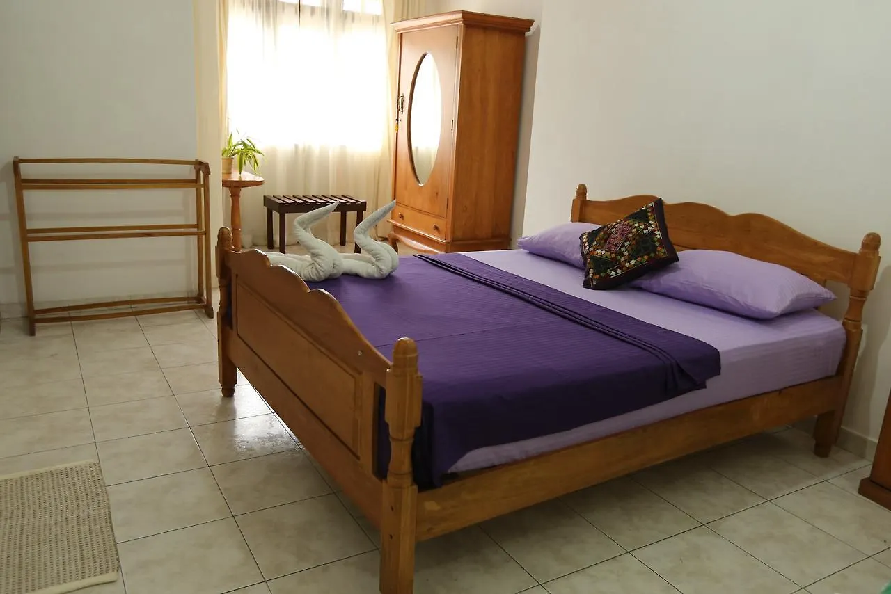 New Reverie Hill Bungalow Kandy Sri Lanka