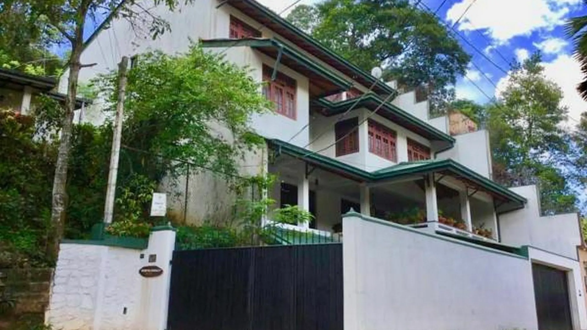 New Reverie Hill Bungalow Kandy 3*,